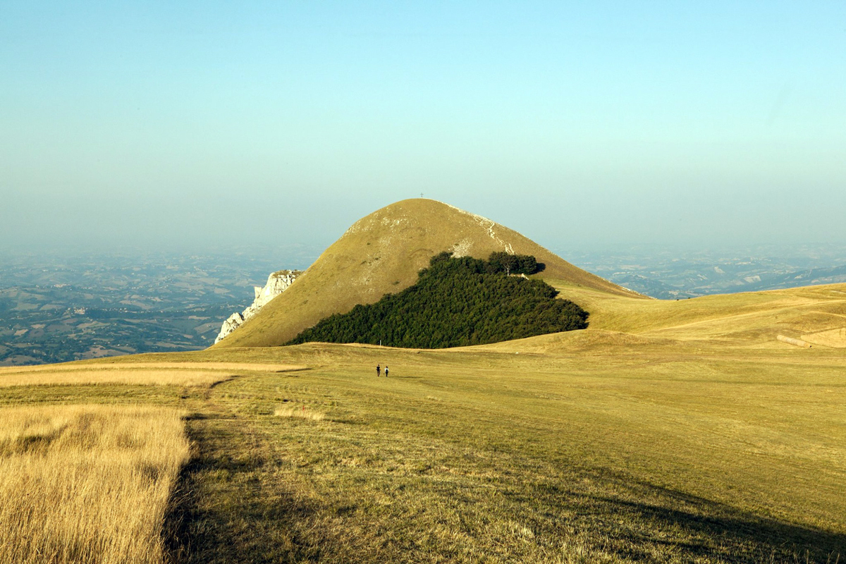 pedalando tra terra e ciello - tour ebike sibillini